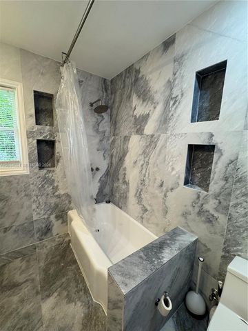 8238 NE 9th Avenue, Miami, FL 33138
