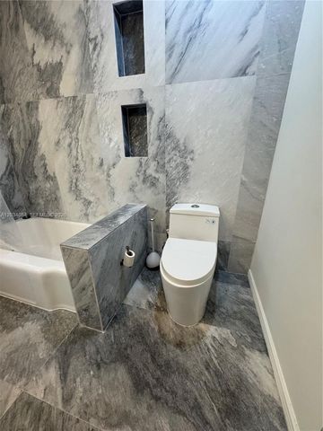 8238 NE 9th Avenue, Miami, FL 33138