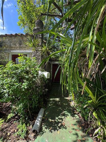 8238 NE 9th Avenue, Miami, FL 33138