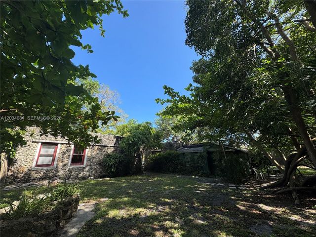 8238 NE 9th Avenue, Miami, FL 33138