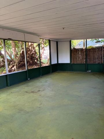 8238 NE 9th Avenue, Miami, FL 33138