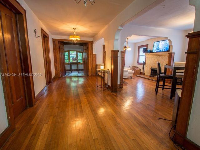 8238 NE 9th Avenue, Miami, FL 33138