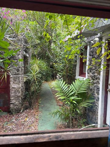 8238 NE 9th Avenue, Miami, FL 33138