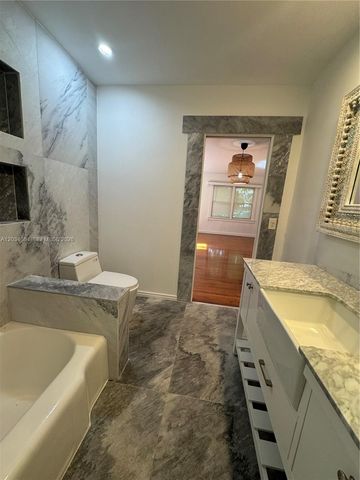 8238 NE 9th Avenue, Miami, FL 33138
