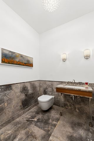 150 Charles St Apt M8, New York City, NY 10014