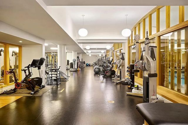 150 Charles St Apt M8, New York City, NY 10014