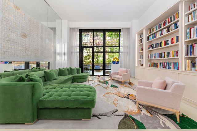 150 Charles St Apt M8, New York City, NY 10014