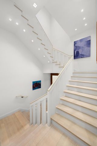 150 Charles St Apt M8, New York City, NY 10014