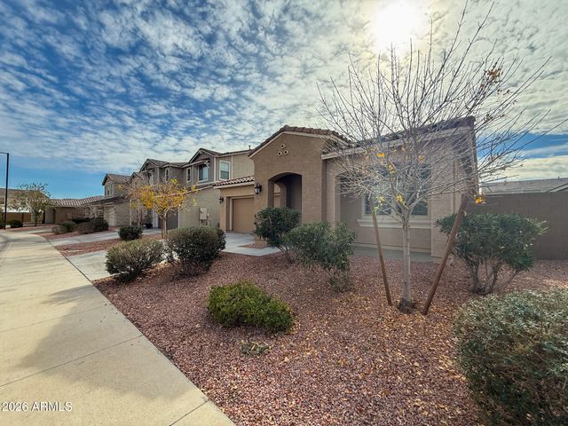 19757 W PINCHOT Drive, Buckeye, AZ 85396