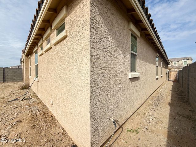 19757 W PINCHOT Drive, Buckeye, AZ 85396