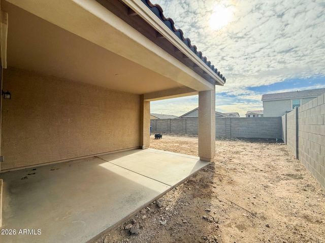 19757 W PINCHOT Drive, Buckeye, AZ 85396