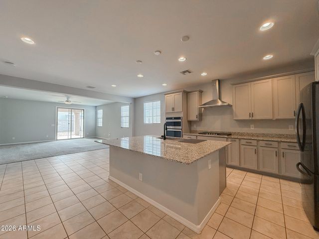 19757 W PINCHOT Drive, Buckeye, AZ 85396