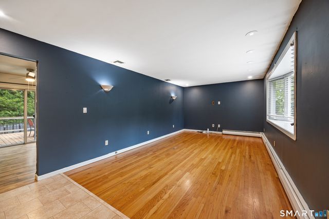 123 Windy Drive, Waterbury, CT 06705