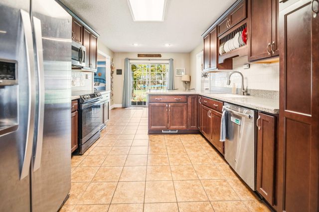 920 Hidden Loop Drive, Somerset, KY 42503