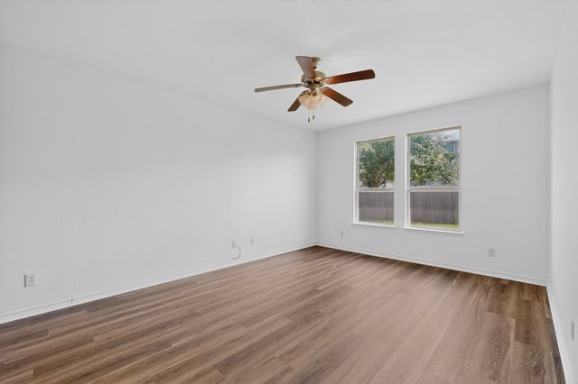 426 Harding Lane, Lavon, TX 75166