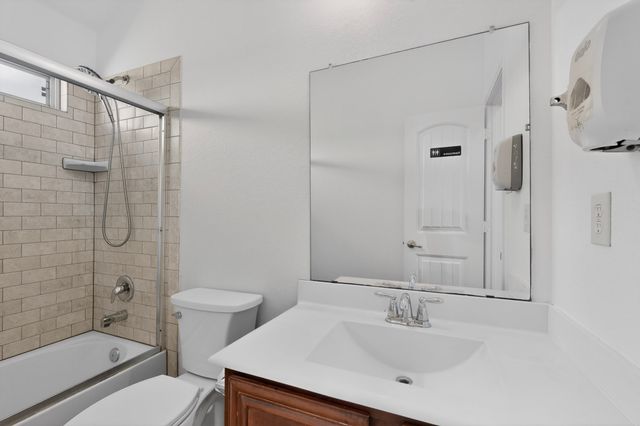 426 Harding Lane, Lavon, TX 75166