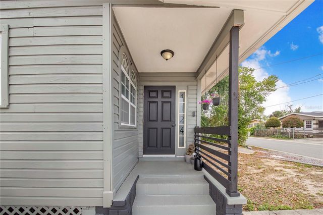 1124 AVENUE F, Haines City, FL 33844