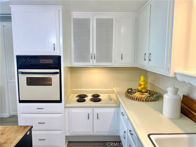 1701 Tam Oshanter Rd M12-11D, Seal Beach, CA 90740