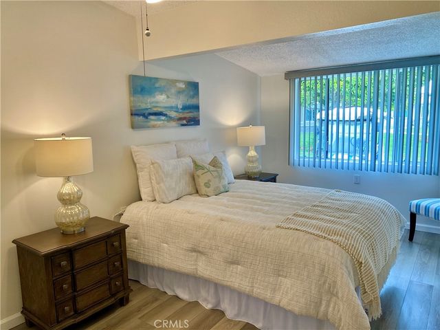 1701 Tam Oshanter Rd M12-11D, Seal Beach, CA 90740