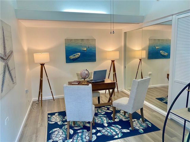 1701 Tam Oshanter Rd M12-11D, Seal Beach, CA 90740