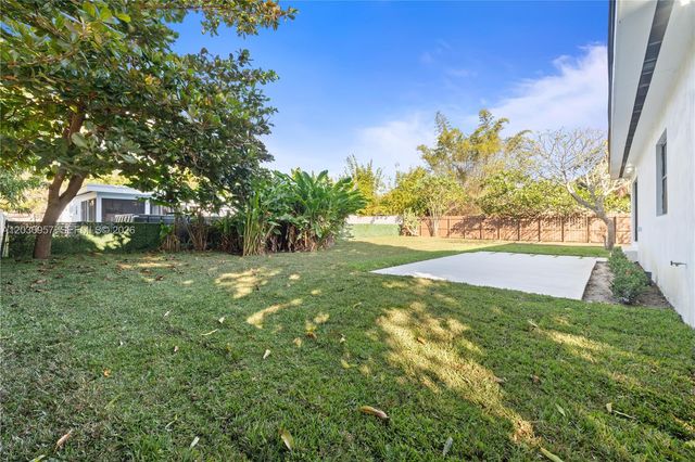 665 NE 117th st, Biscayne Park, FL 33161