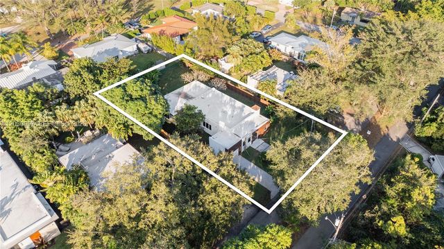 665 NE 117th st, Biscayne Park, FL 33161