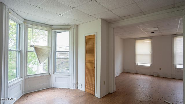 62 College Avenue, Troy, NY 12180