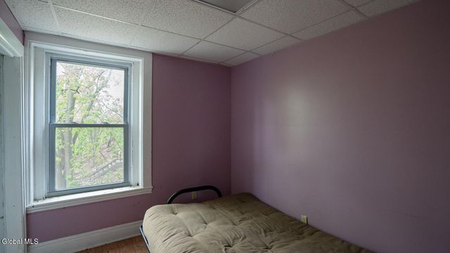 62 College Avenue, Troy, NY 12180