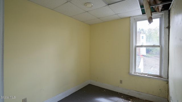 62 College Avenue, Troy, NY 12180