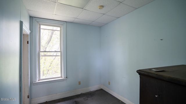 62 College Avenue, Troy, NY 12180