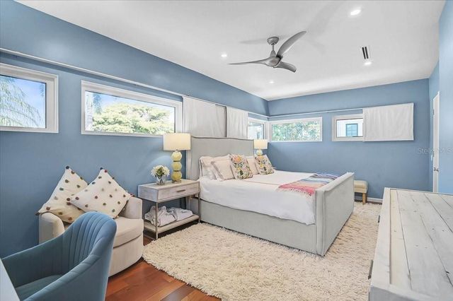 627 OWL WAY, Sarasota, FL 34236