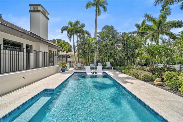 627 OWL WAY, Sarasota, FL 34236