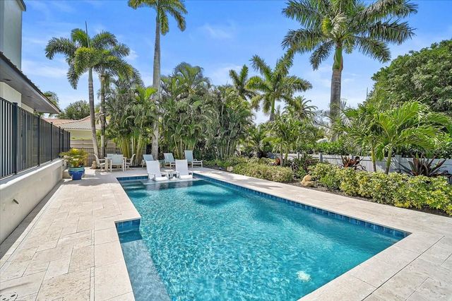 627 OWL WAY, Sarasota, FL 34236