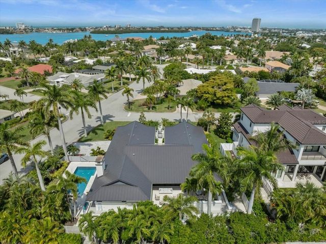 627 OWL WAY, Sarasota, FL 34236