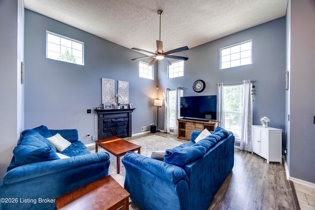 5120 Silverton Ln, Louisville, KY 40241