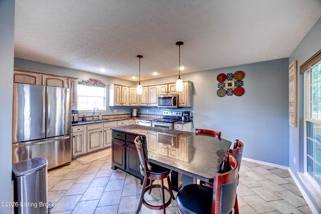5120 Silverton Ln, Louisville, KY 40241