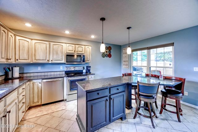 5120 Silverton Ln, Louisville, KY 40241