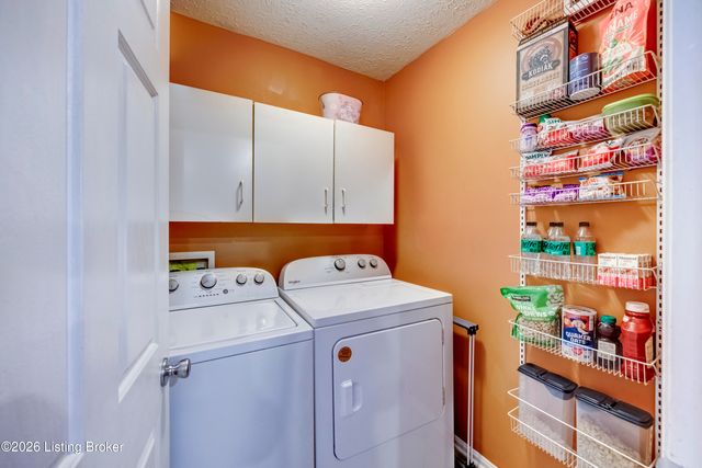 5120 Silverton Ln, Louisville, KY 40241