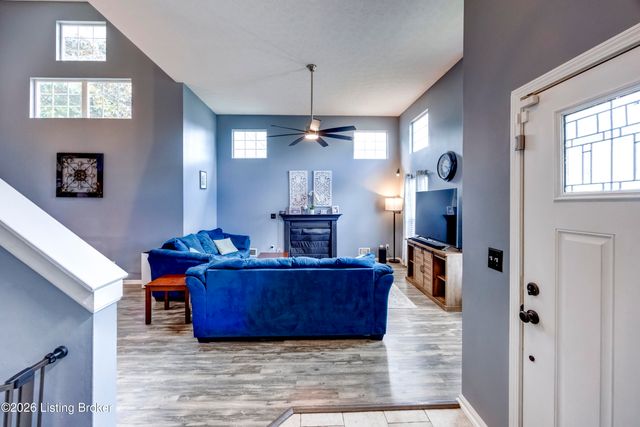 5120 Silverton Ln, Louisville, KY 40241