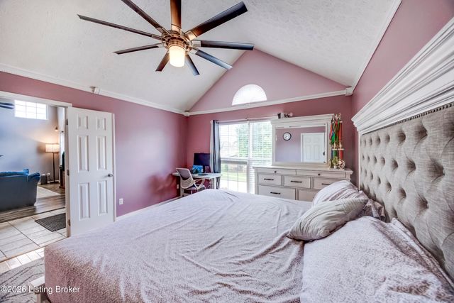 5120 Silverton Ln, Louisville, KY 40241