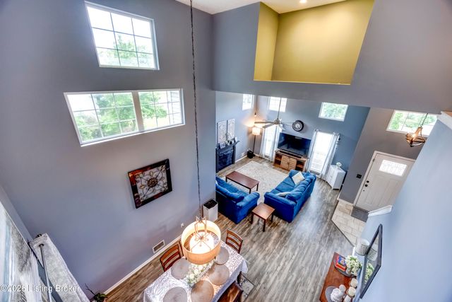 5120 Silverton Ln, Louisville, KY 40241