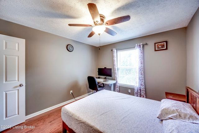 5120 Silverton Ln, Louisville, KY 40241