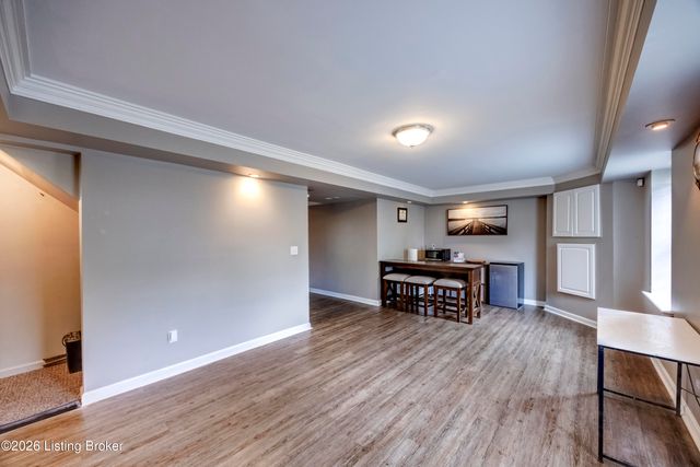 5120 Silverton Ln, Louisville, KY 40241
