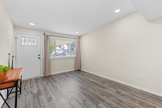 2919 Scotia DR, Chesapeake, VA 23325