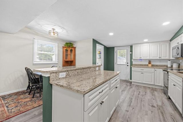 2919 Scotia DR, Chesapeake, VA 23325
