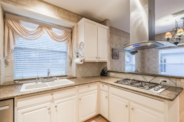 4122 Harbour Cove Circle, Missouri City, TX 77459