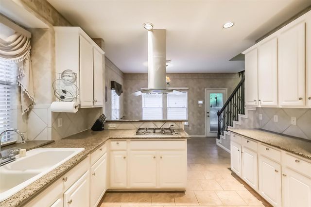 4122 Harbour Cove Circle, Missouri City, TX 77459