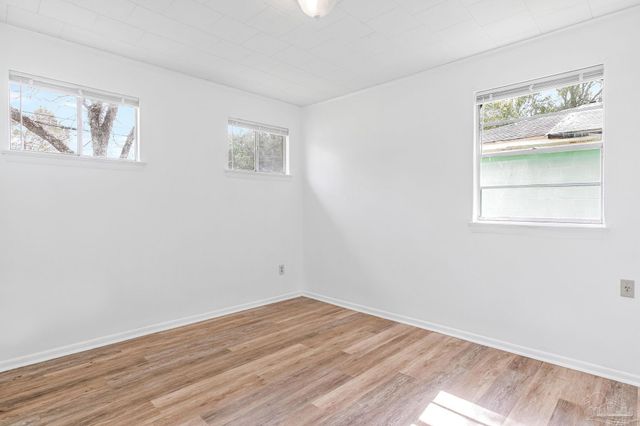 4509 Versailles Dr, Pensacola, FL 32505