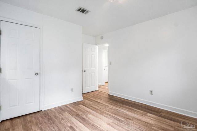 4509 Versailles Dr, Pensacola, FL 32505