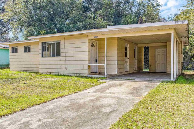 4509 Versailles Dr, Pensacola, FL 32505